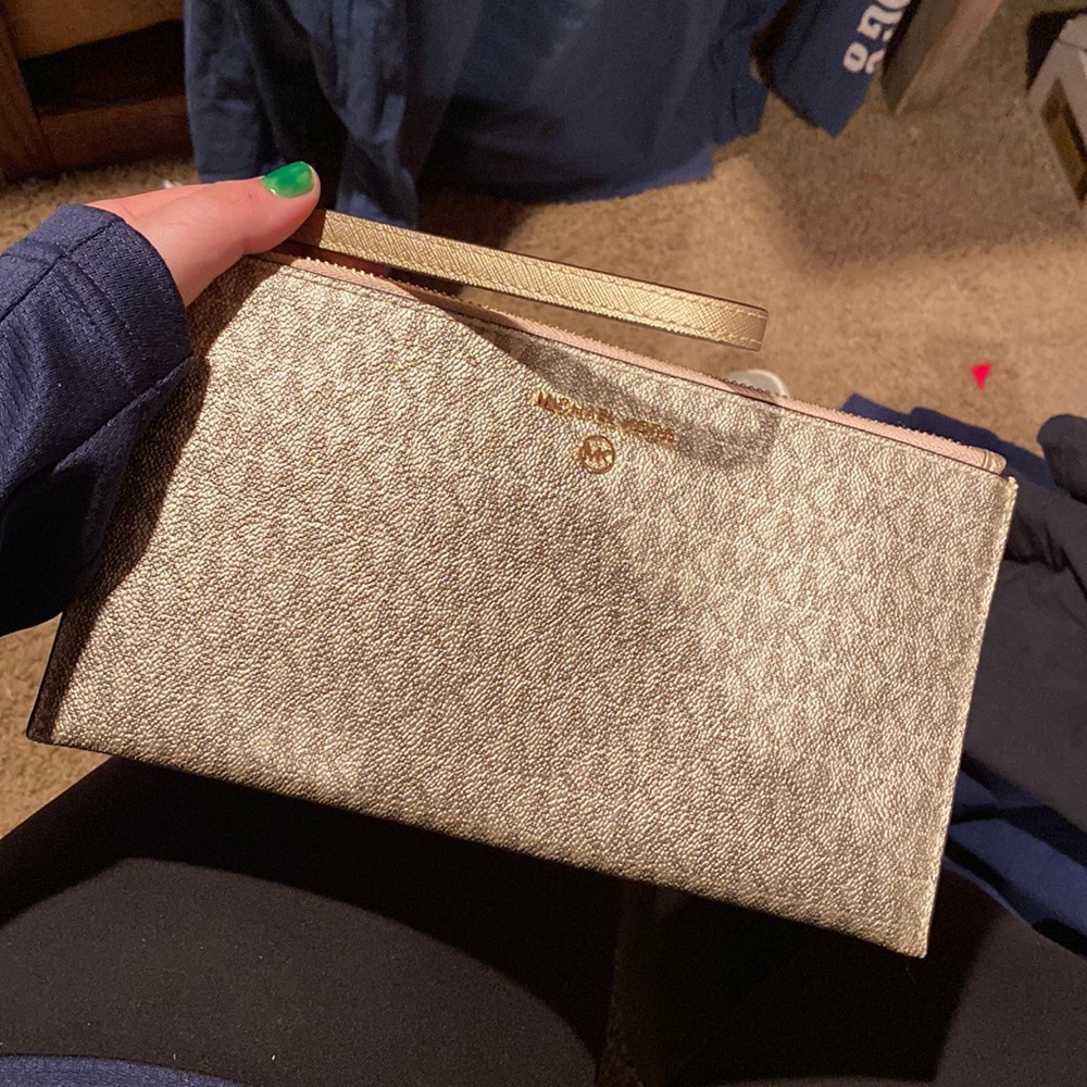 Large, Michael Kors, wristlet wallet